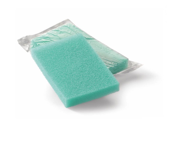 MEDICAZIONE ASSORBENTE IN POLIURETANO ESPANSO LIGASANO STRUTTURA A NIDO D'APE STERILE 15X10X1CM 5 PEZZI - Farmacia Mastrangelo 